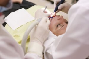 Dental implant model shown at a dental clinic